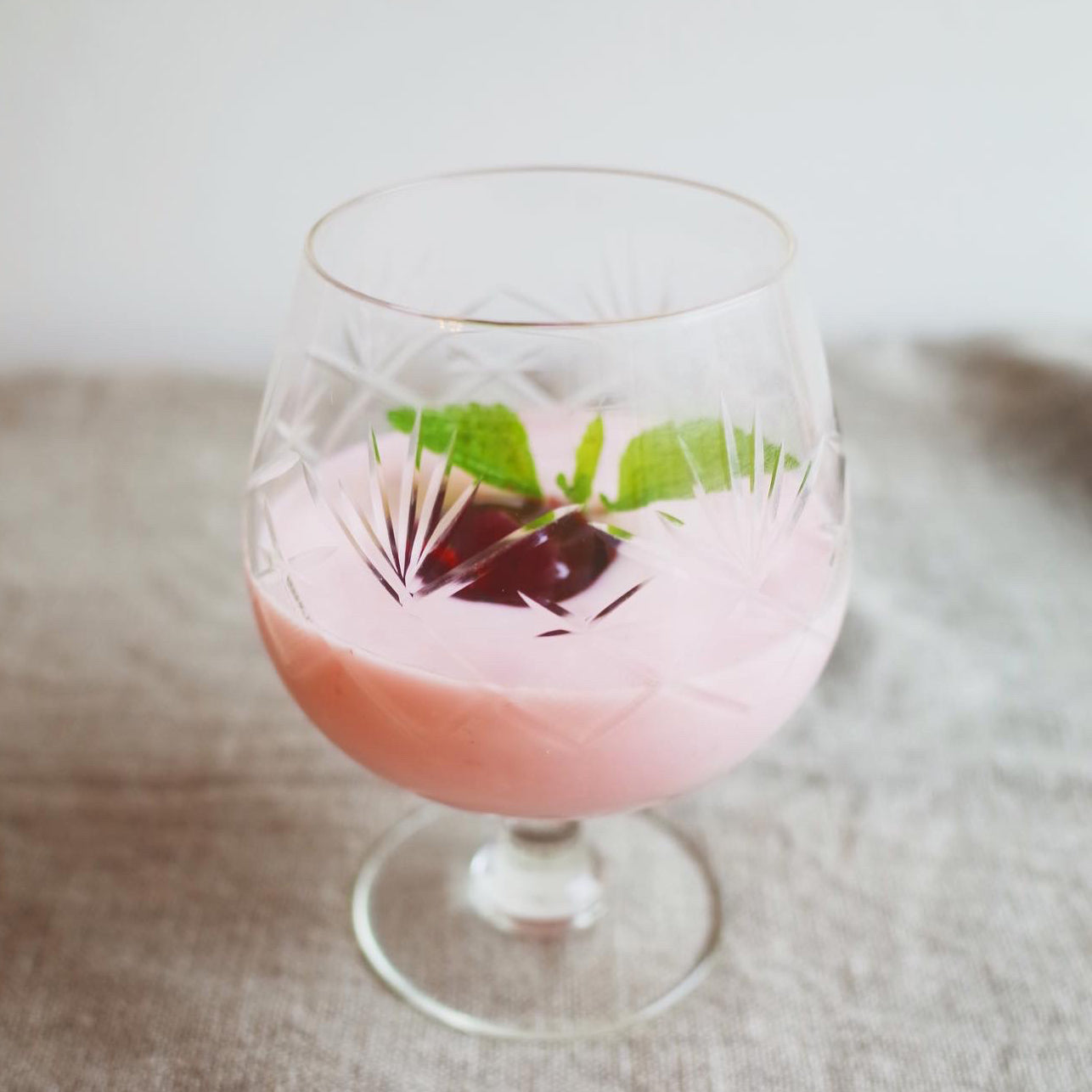 食コラム BY KOBALT 「東欧のチェリースープ」