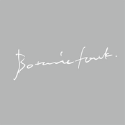 【公式】Botanicfolk(ボタニークフォーク)|植物由来のコスメブランド logo